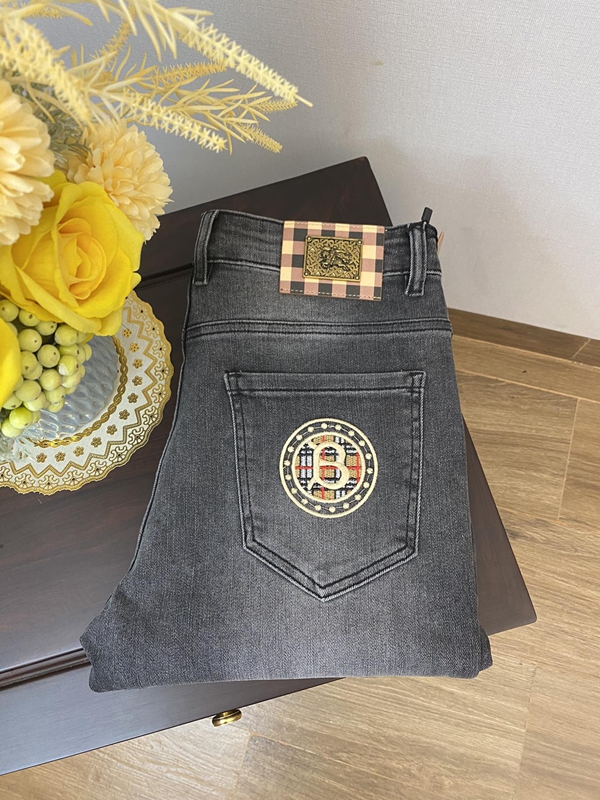 ブランドジーンズ正面デザイン